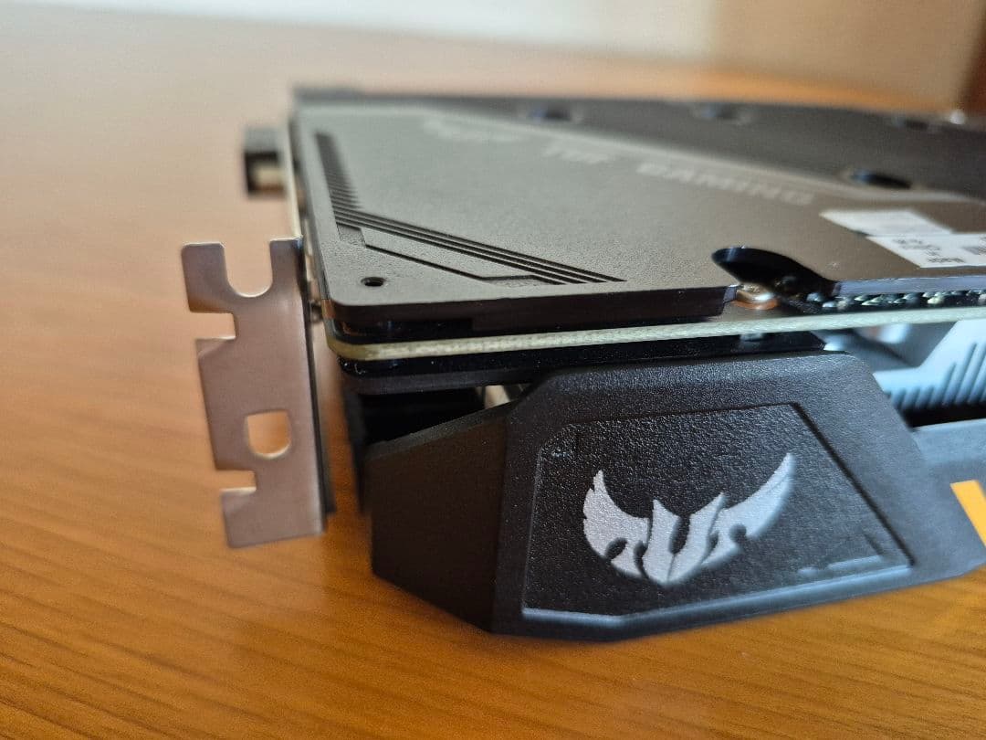 グラフィックボード・グラボ・ビデオカード ASUS TUF-GTX1650-O4GD6-GAMING