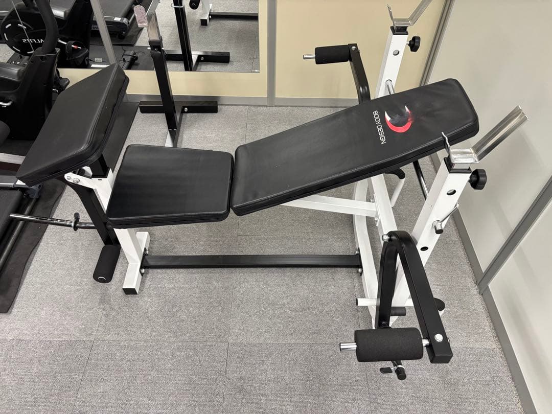 トレーニングマシン　ボディデザイン