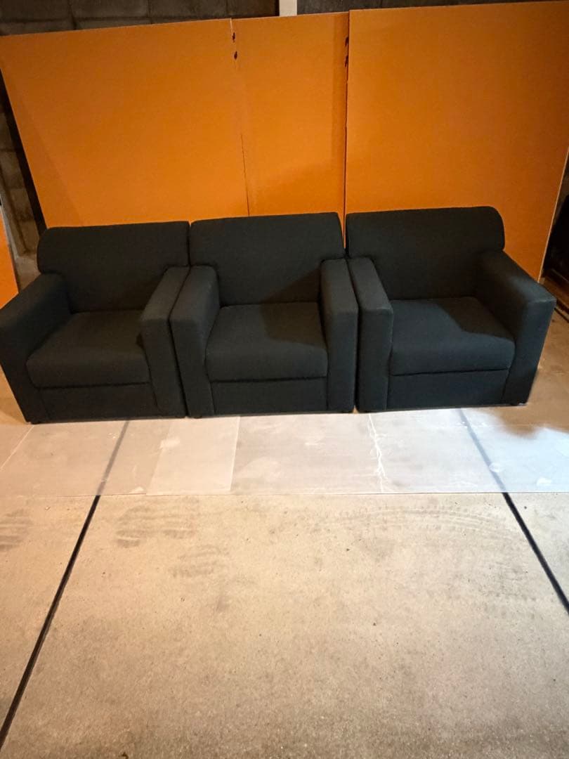 応接室用ソファ1人掛け×3、3人掛け×1 引き取り限定