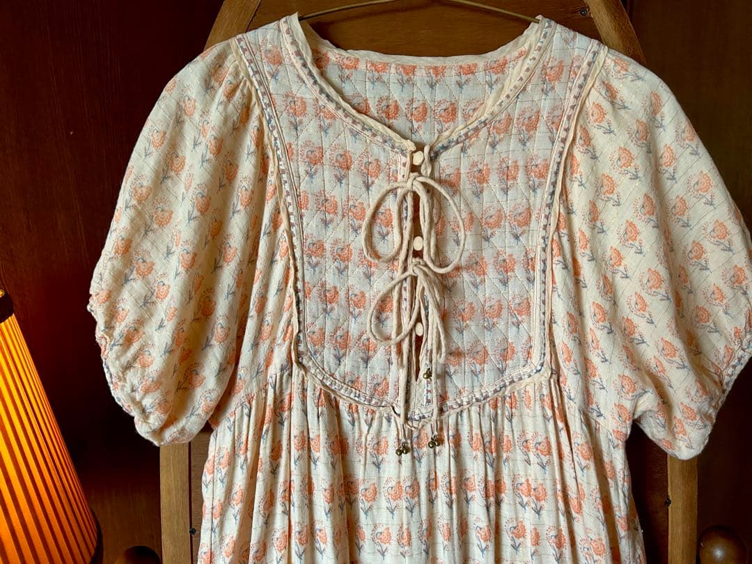 江戸時代骨董　三段重 縁起物　物 鶴　お重 重箱染付　金　彩桜