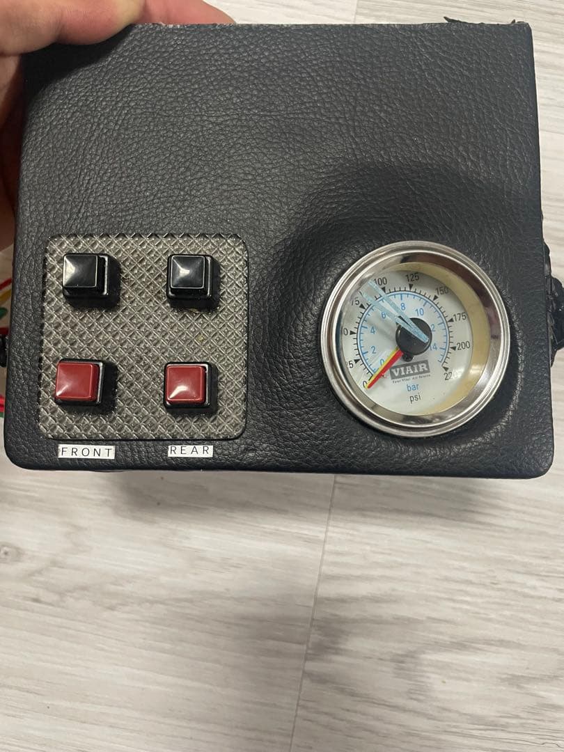 ‼️値下げ対応致します‼️ユニバーサルエアー エアサスキット