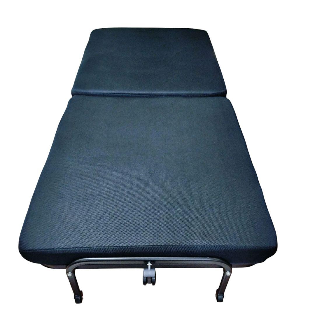 最終値下げ　キャスター付き折りたたみベッド ブラック　メッシュ素材シングルサイズ