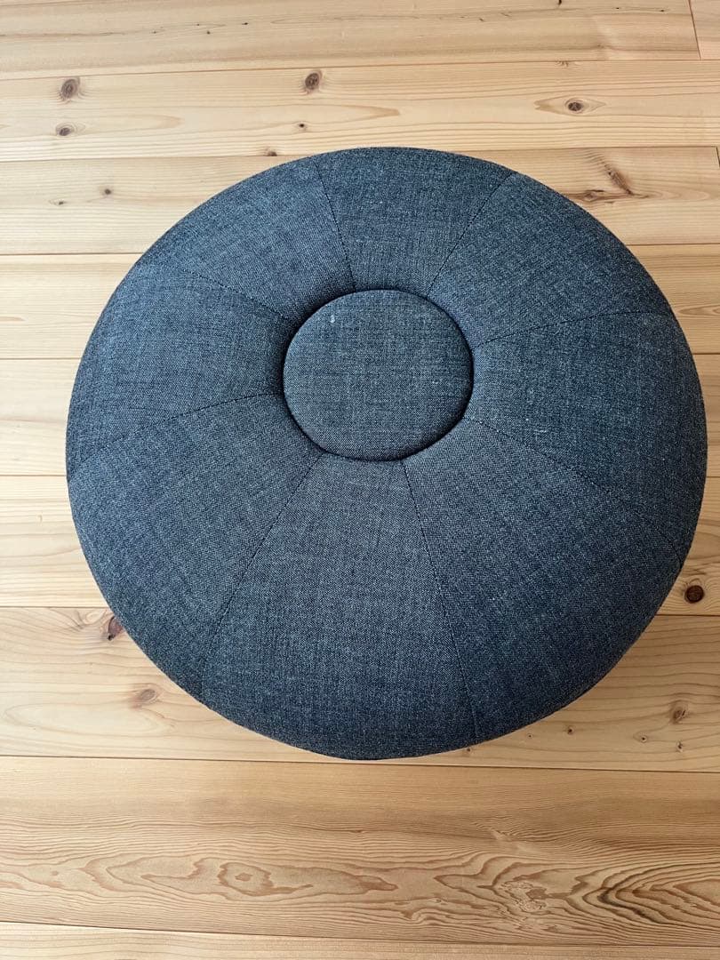 Fritz Hansen フリッツハンセン スツール POUF プフ 丸椅子