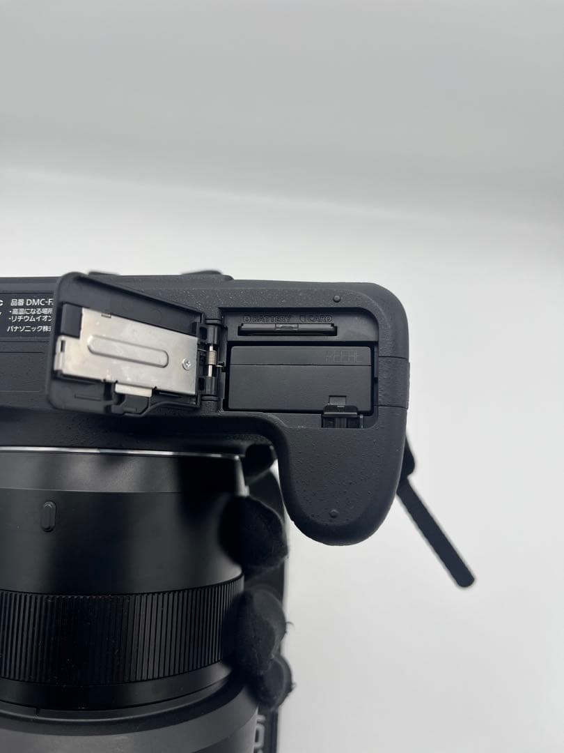 Panasonic DMC-FZ1000 4Kデジカメ 付属品充実