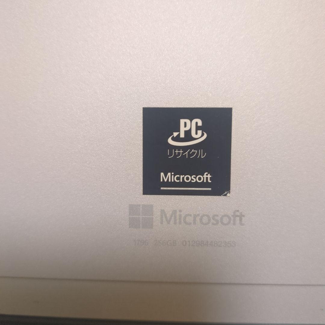 Surface Pro 5 (i5/8G/256G)本体+ ACアダプタ付