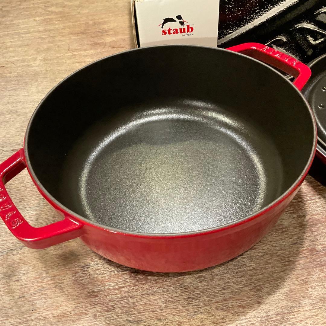 極美品！26cm ストウブ 浅型 シャロー ラウンド ココット チェリー
