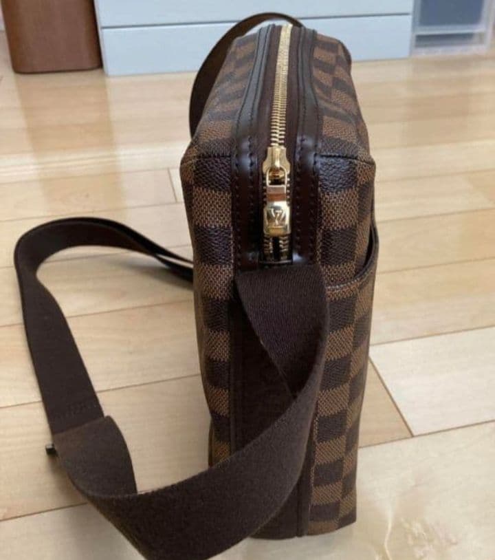 LOUIS VUITTON ダミエ ショルダーバッグ
