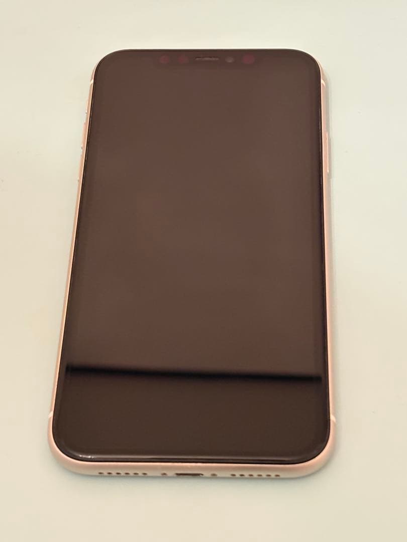 h**様 iPhone 11 本体 白（ホワイト） 64GB SIMフリー