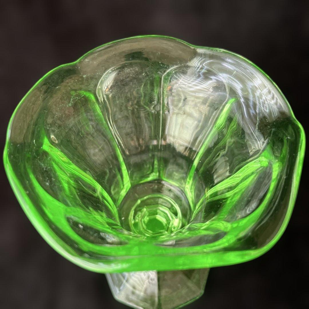 『ヴィンテージ、レア』ウランガラス製　ゴブレット、パフェ、サンデー