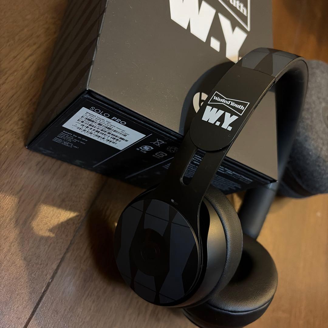 Beats Solo Pro Wasted Youth ブラック