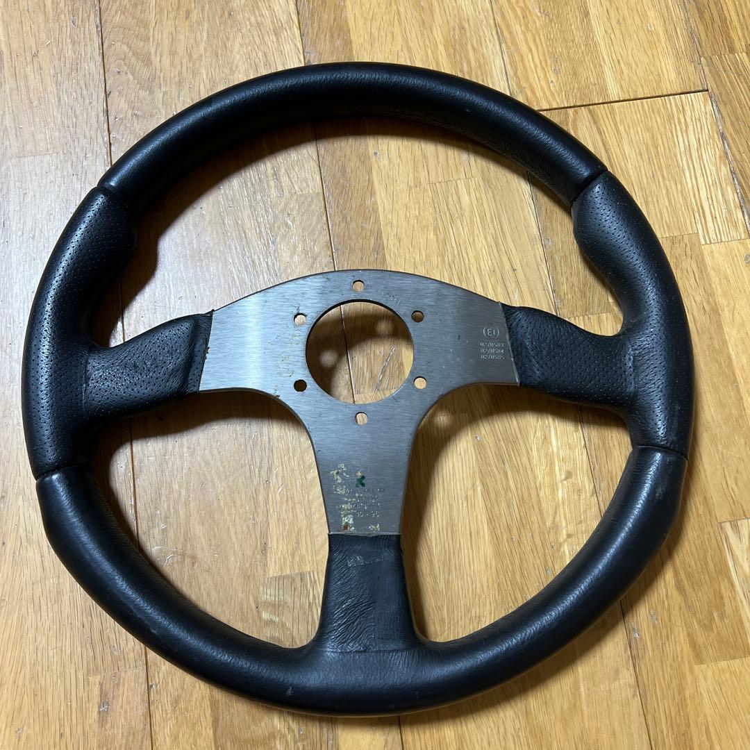 【値下げ】MOMO RACE ステアリング 本体　35φ？