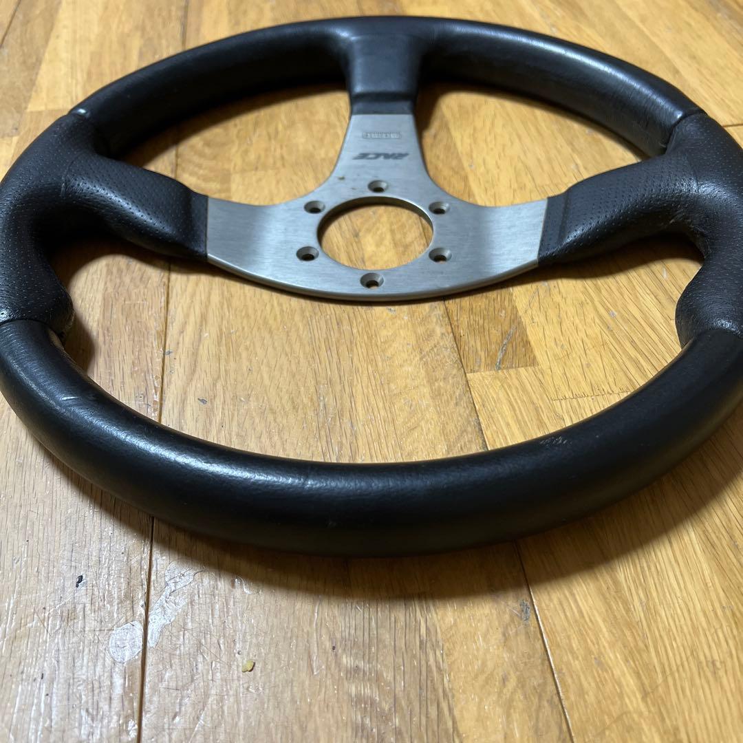 【値下げ】MOMO RACE ステアリング 本体　35φ？