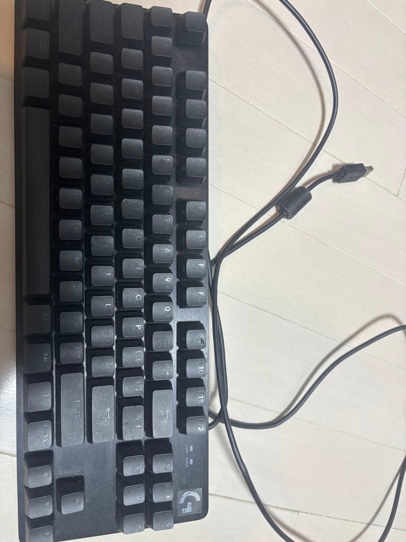 Logitech G413 TKL SE ゲーミングキーボード