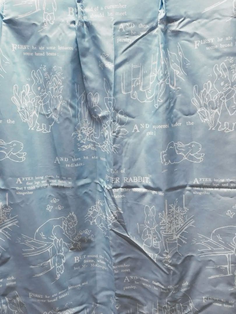 【クリーニング済】 ピーターラビット　カーテン　フック付き