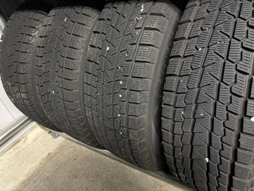 18インチ　スタッドレス　タイヤ　アルミ225/60R18 ハリアー80