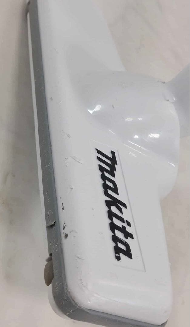 マキタ 充電式クリーナー CL107FD