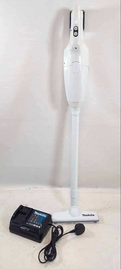 マキタ 充電式クリーナー CL107FD