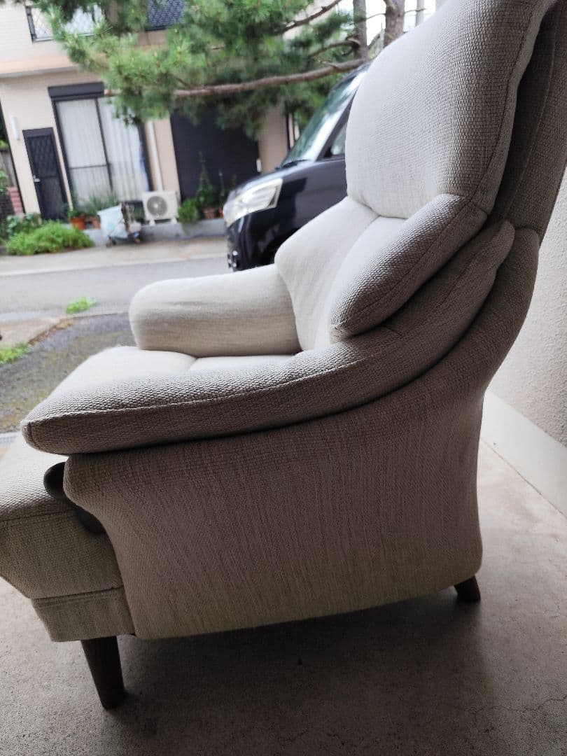 一人掛けソファ　ニトリ　コウテイ3