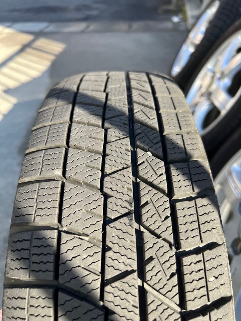 送料込！スタッドレスタイヤ155/65R14 アルミ付き4本、2020年製です！