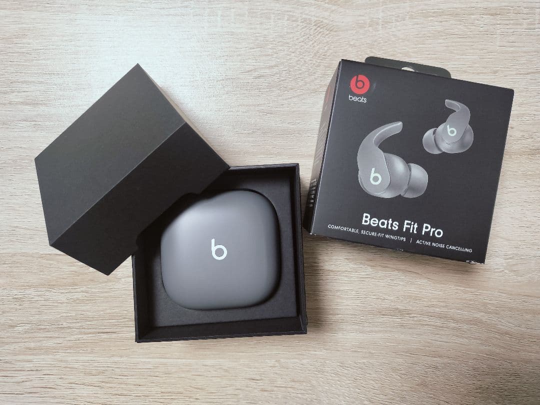 【新品購入１ヶ月/美品】Beats Fit Pro ノイズキャンセリングイヤホン