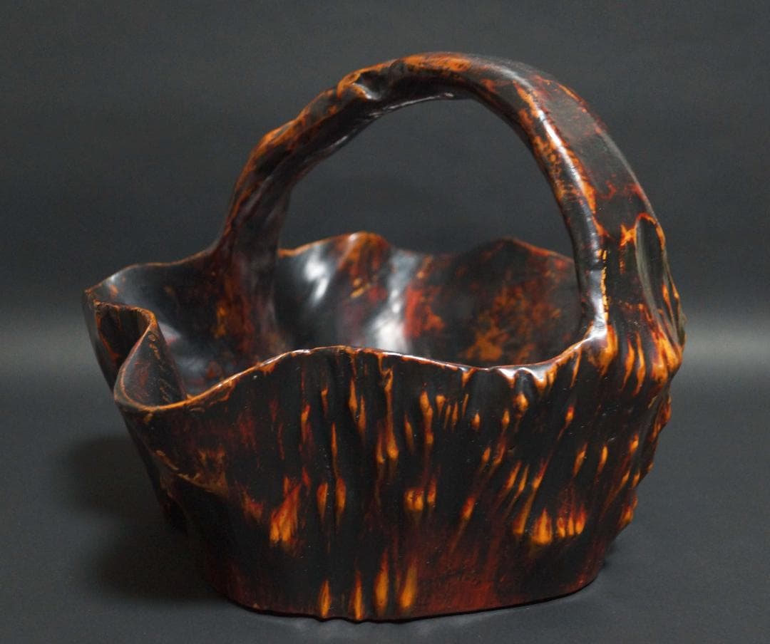 大きな自然木切株 変木 奇形木 くり抜き バスケット籠 カゴ 花籠果物籠オブジェ