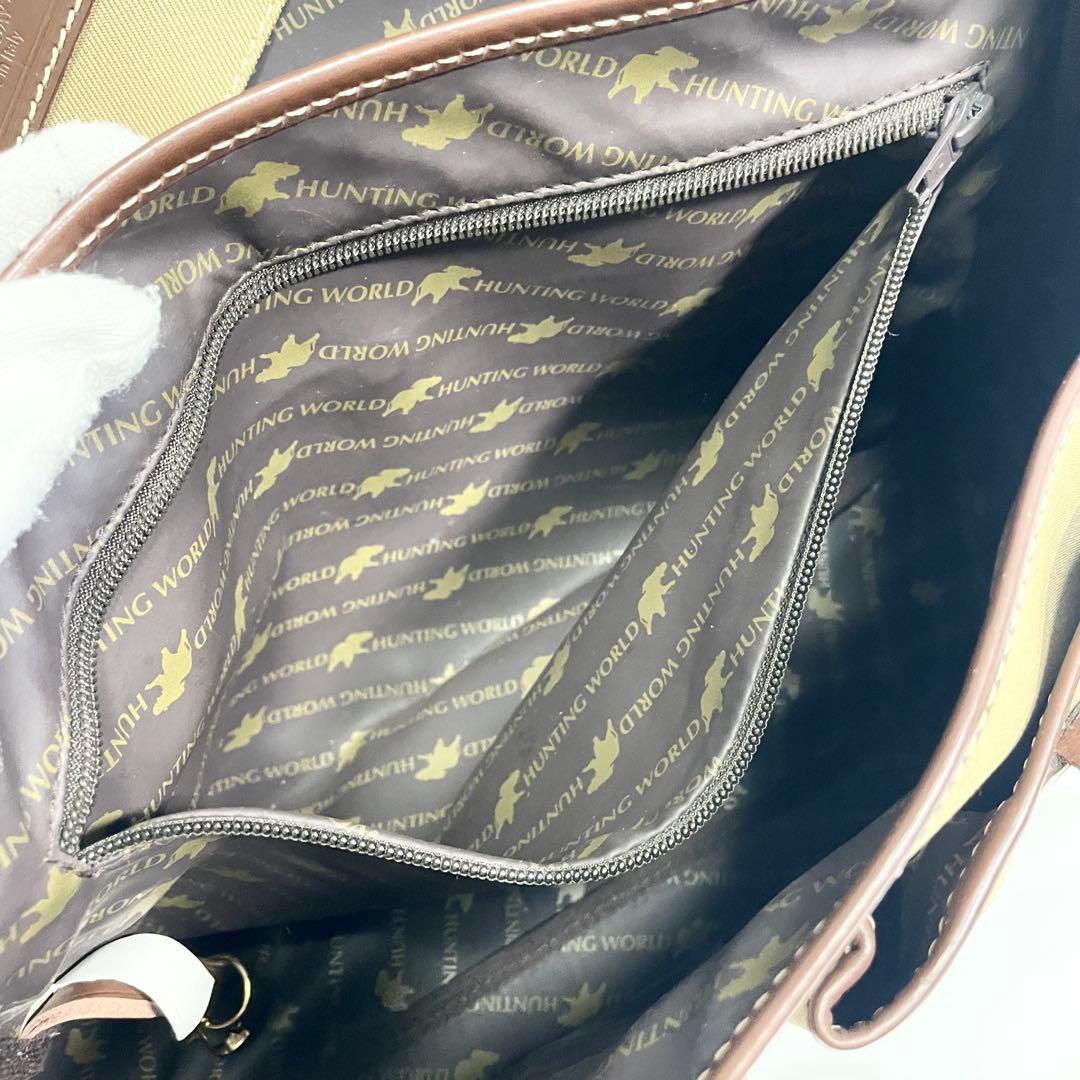 ハンティングワールド サファリトゥデイ メッセンジャーバッグ 大容量 多機能 茶