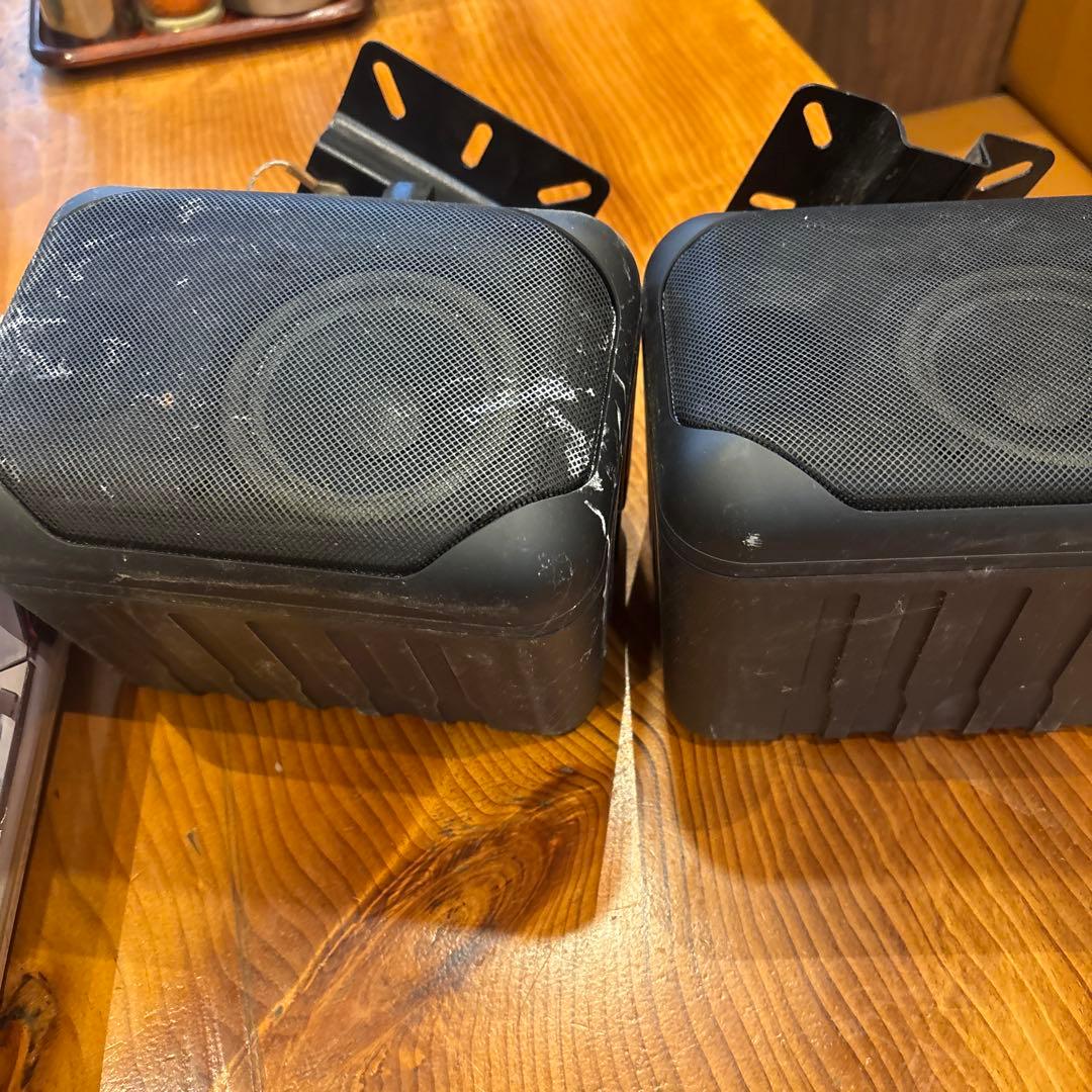 コンパクト ブラック スピーカー 壁掛け