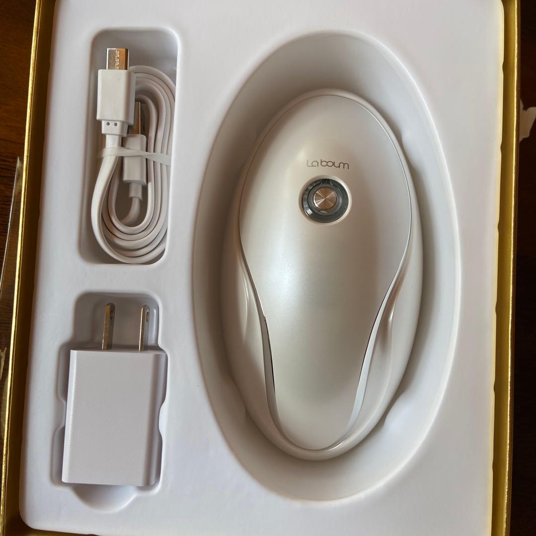 IKKOプロデュース　La boum 量子パルス美容器