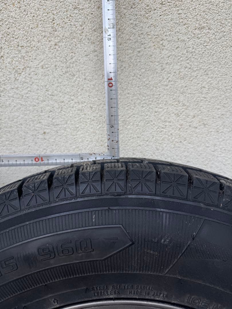 ジムニーシエラ JB74 15インチ スタッドレスタイヤ ホイールセット 4本