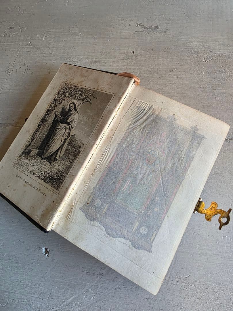 貴重　フランスアンティーク　1855年　ミセル　アヴェマリアのモノグラム 祈祷書