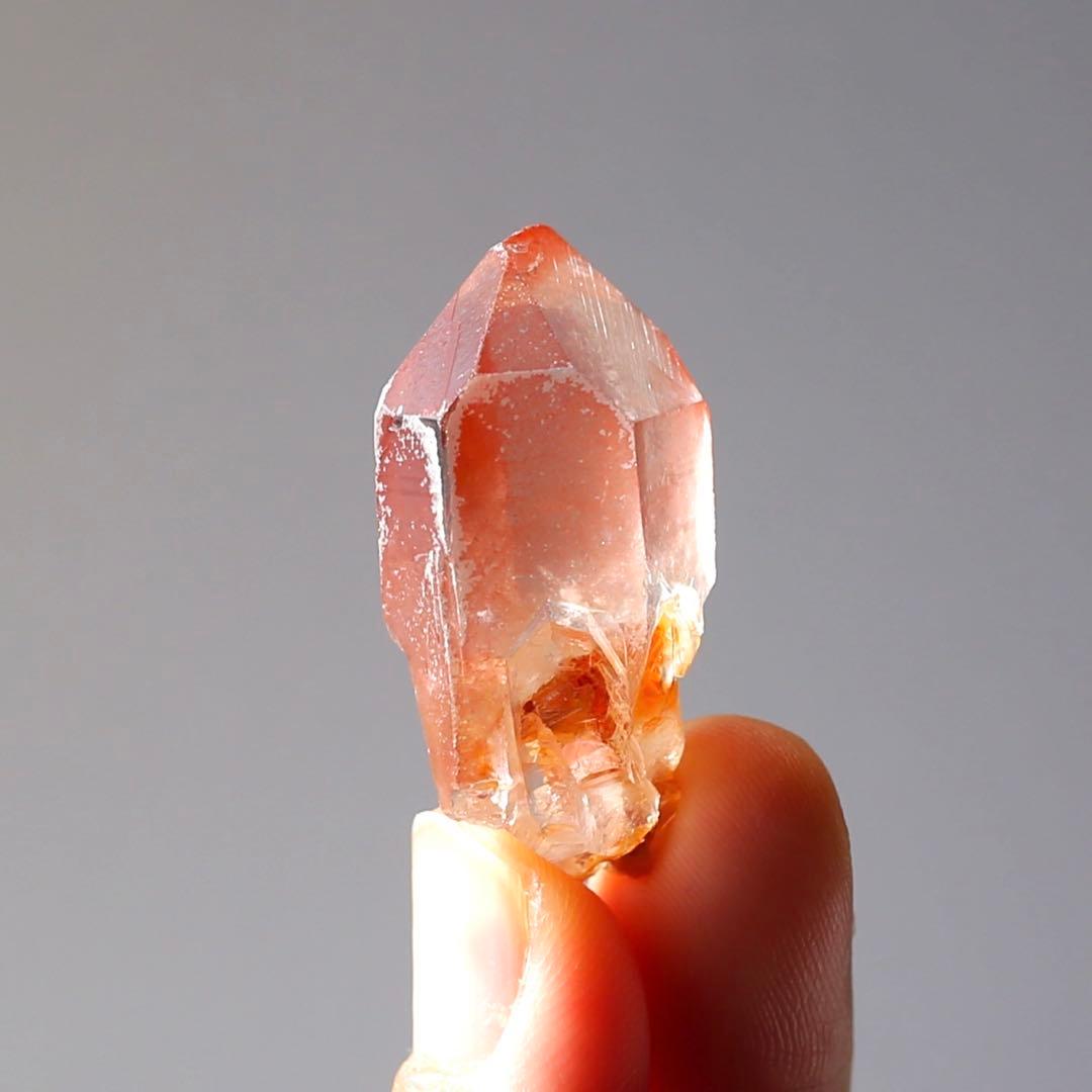 ディープピンクレムリアンシード 天然石 水晶 鉱物 一点物 クォーツ クリスタル