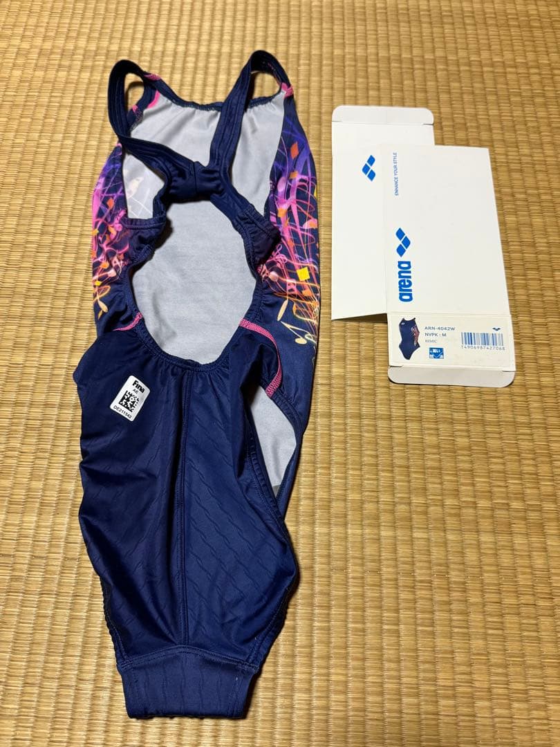 新品　廃盤　アリーナ　競泳水着　x-python ARN-4042W M