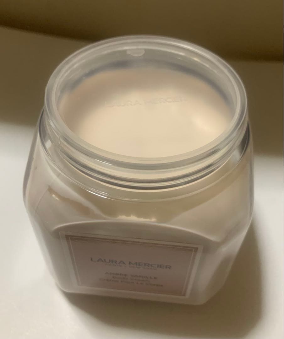 ローラメルシエ ホイップボディクリーム アンバーバニラ 340g