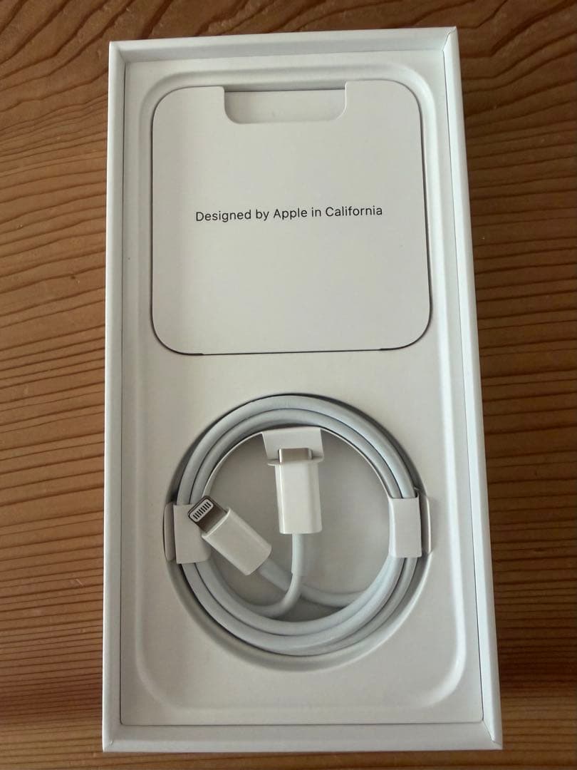 iPhone12 white simフリー