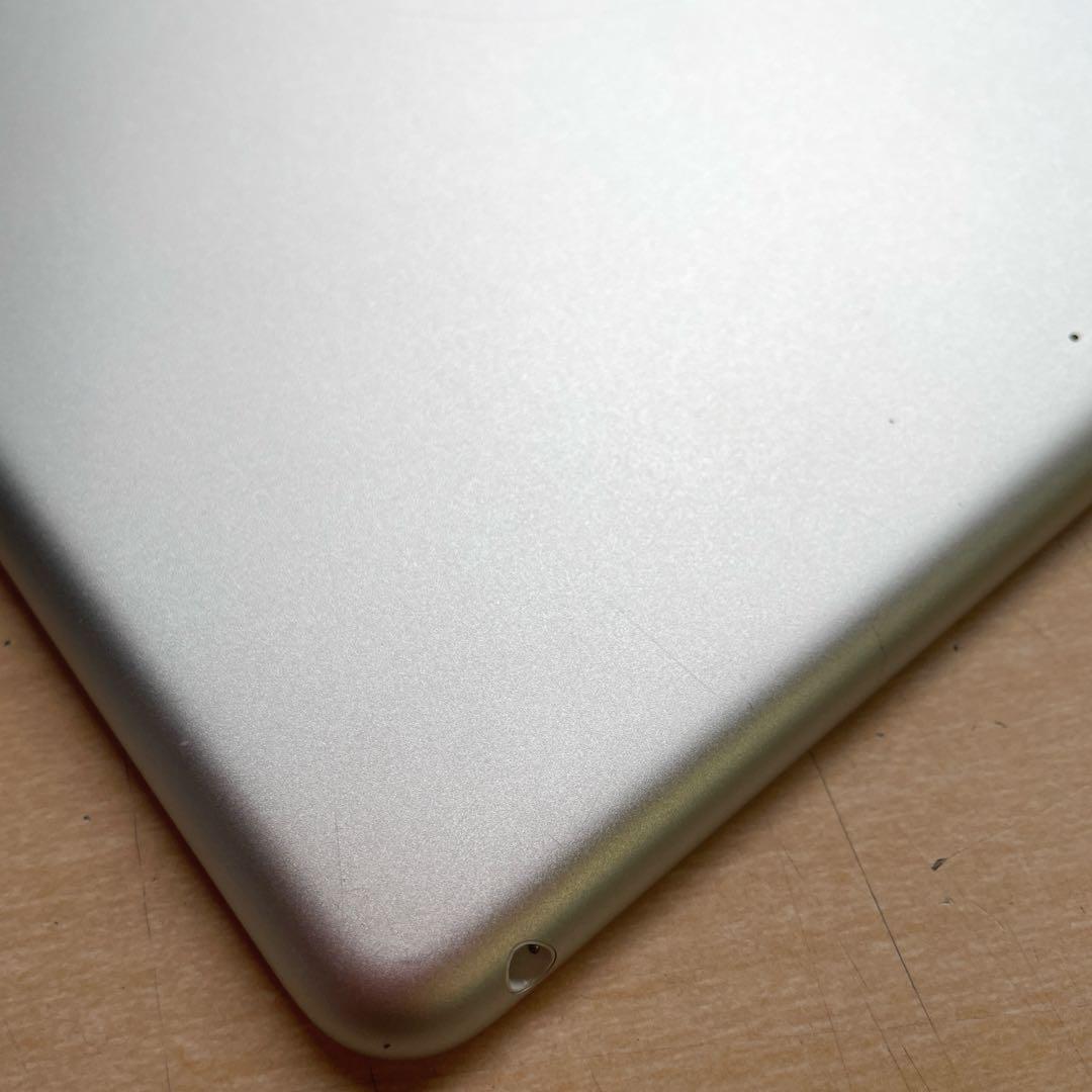 iPad 第6世代　A1893　Wi-Fiモデル　シルバー　32GB 美品　#1