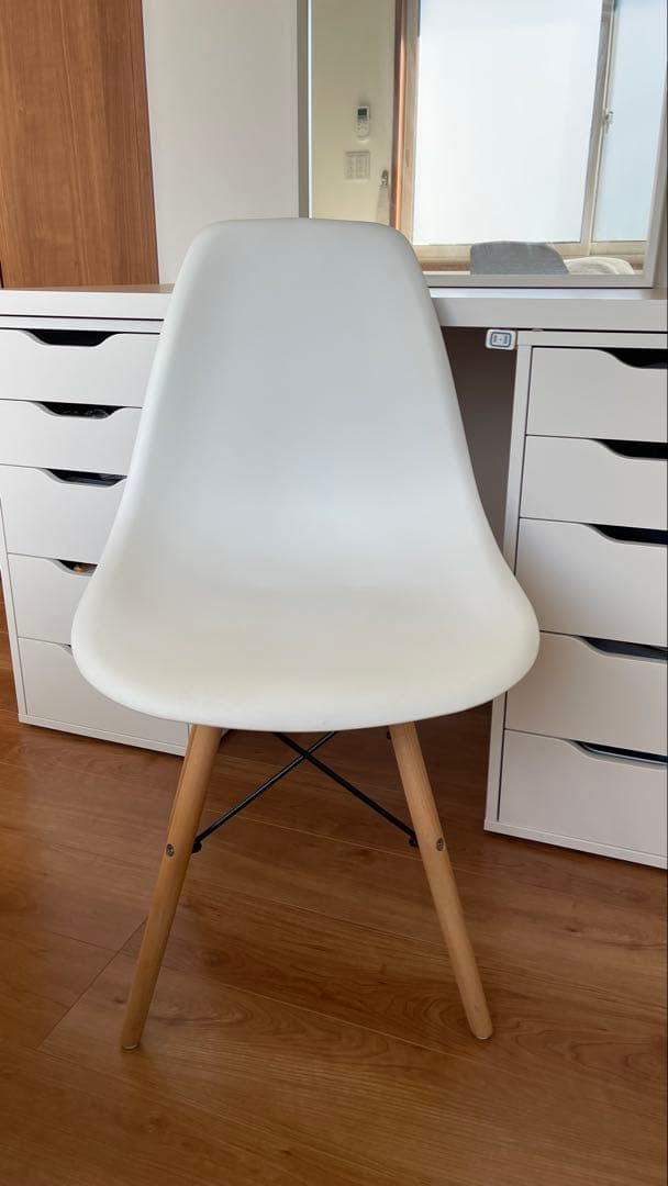 ホワイト木製ドレッサー・鏡台　IKEA