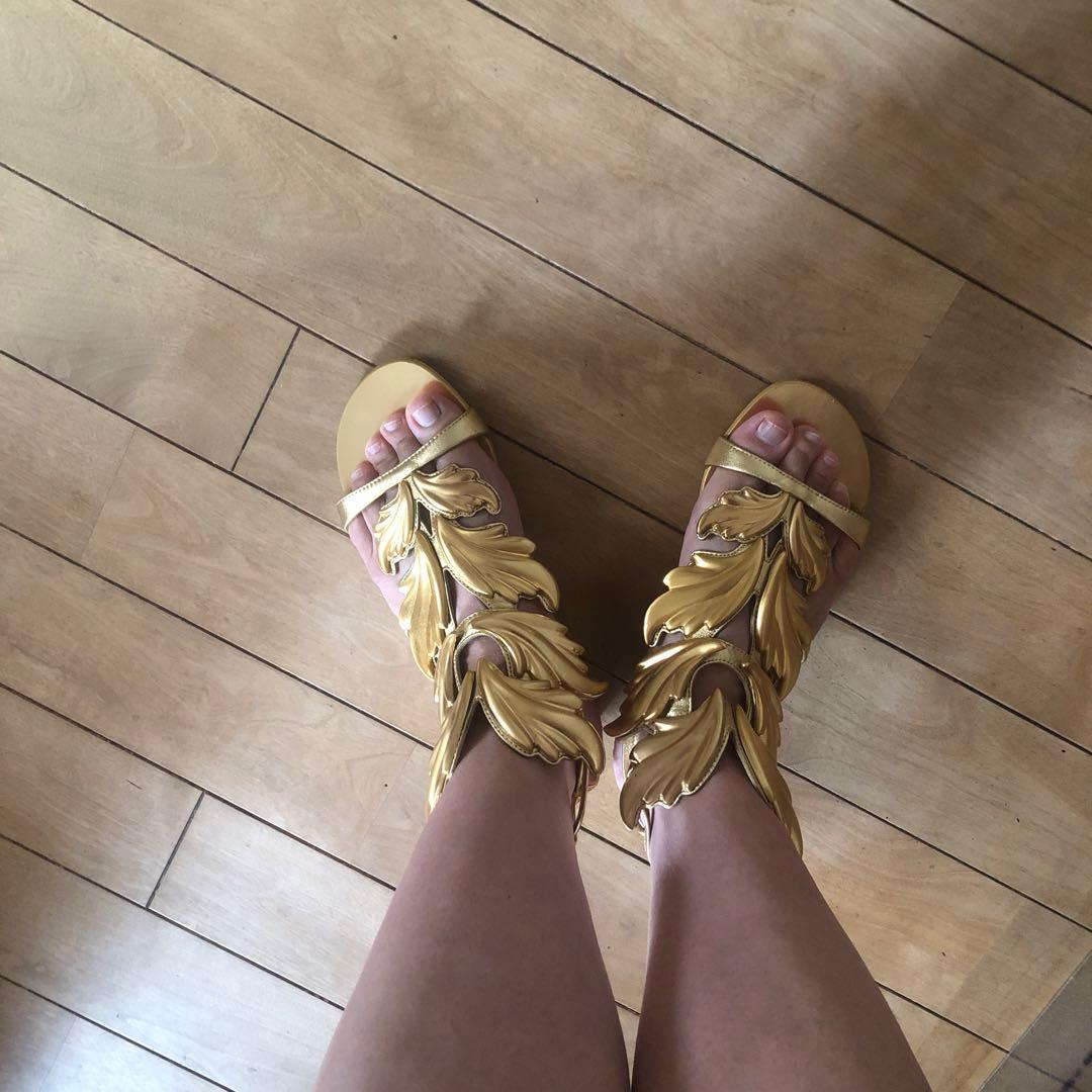 Giuseppe Zanotti ゴールドサンダル36定価205000