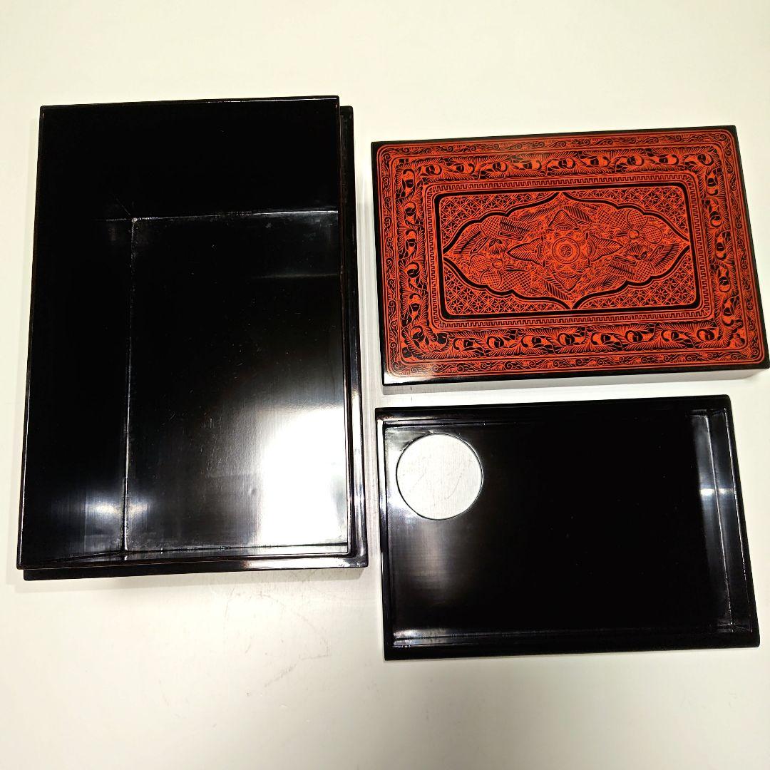 茶道具　筋膜唐草文茶箱