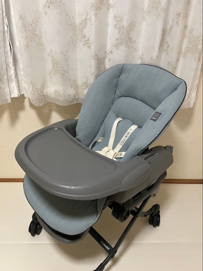 【美品】Combi ネムリラ電動ハイローチェア