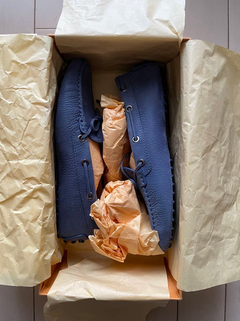 たぶちゃん　TOD'S ブルーレザー ローファー