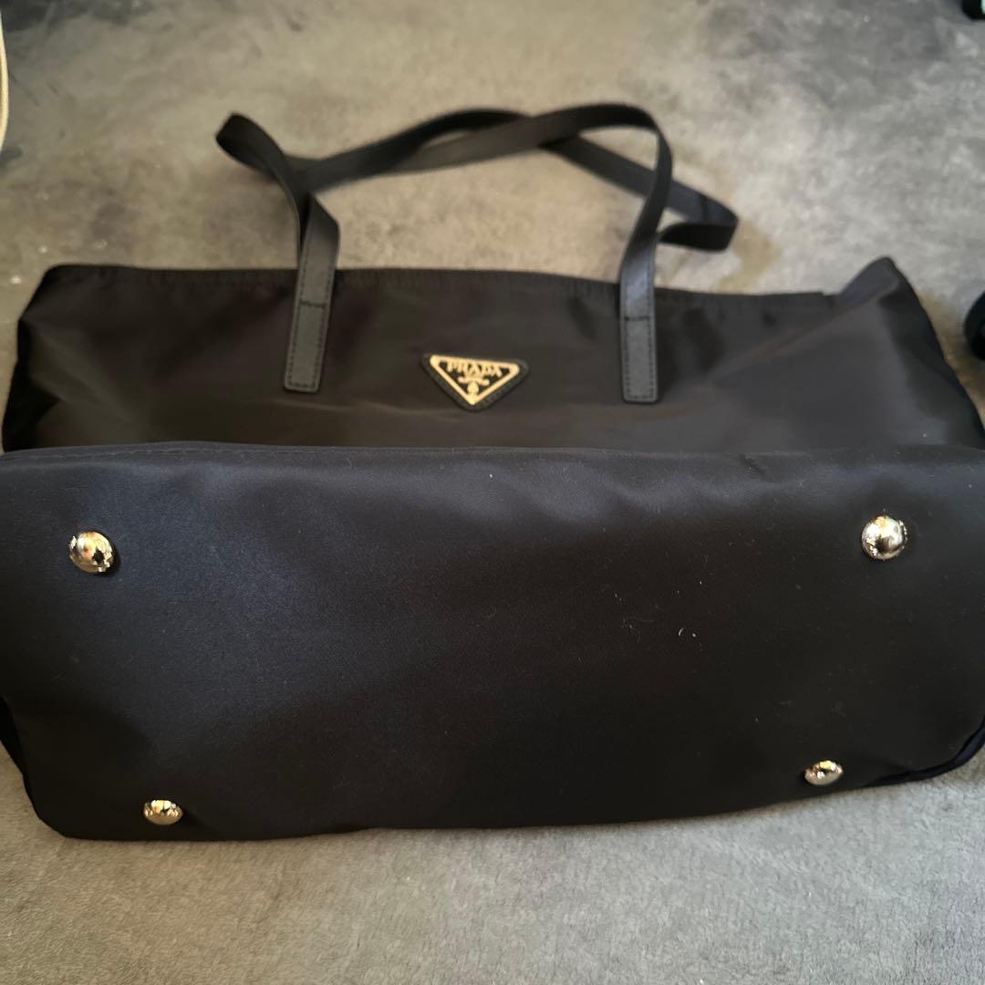 PRADAバック