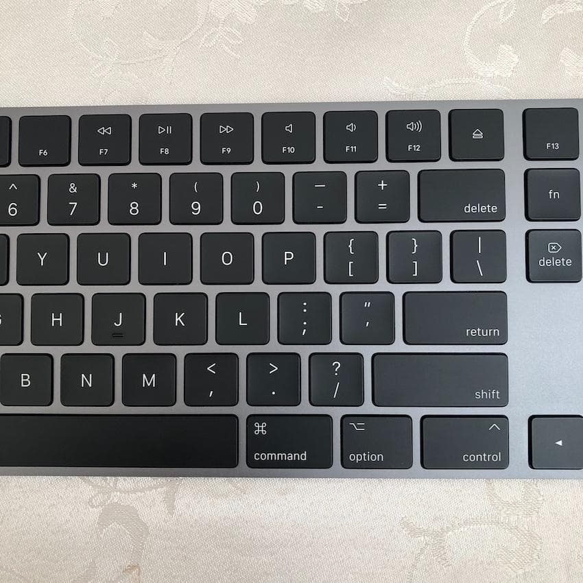 優良品｜スペースグレイ｜APPLE｜MAGIC KEYBOARD｜US配列｜純正