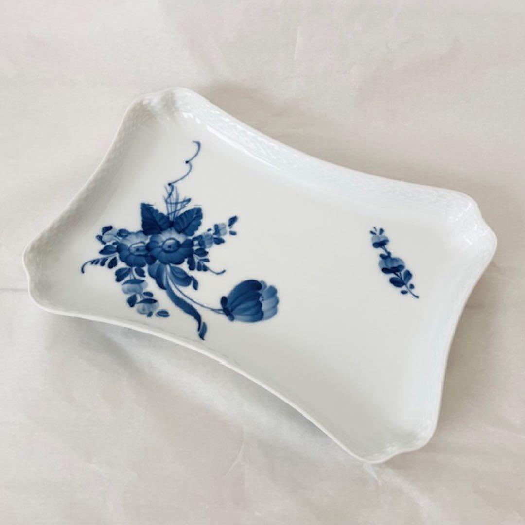   角皿スクエアプレート　ブルーフラワーカーブ