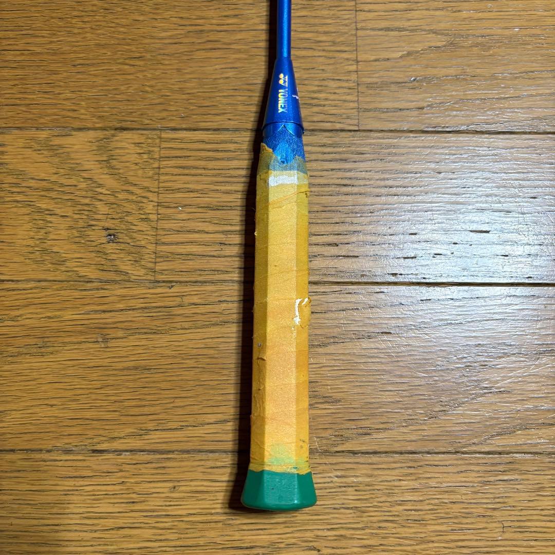 ヨネックス バドミントンラケット アストロクス77 4UG5 88d