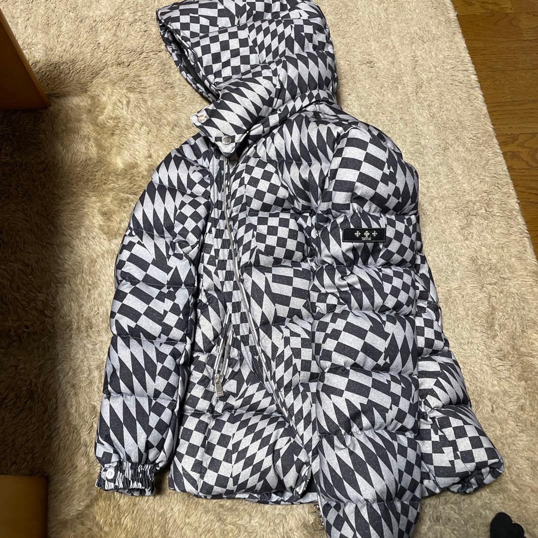 タトラスダウンRライン　グラフィック柄