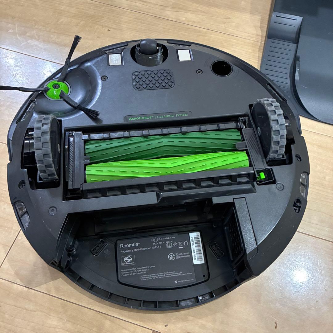 iRobot Roomba J7+ ロボット掃除機本体+クリーンベース