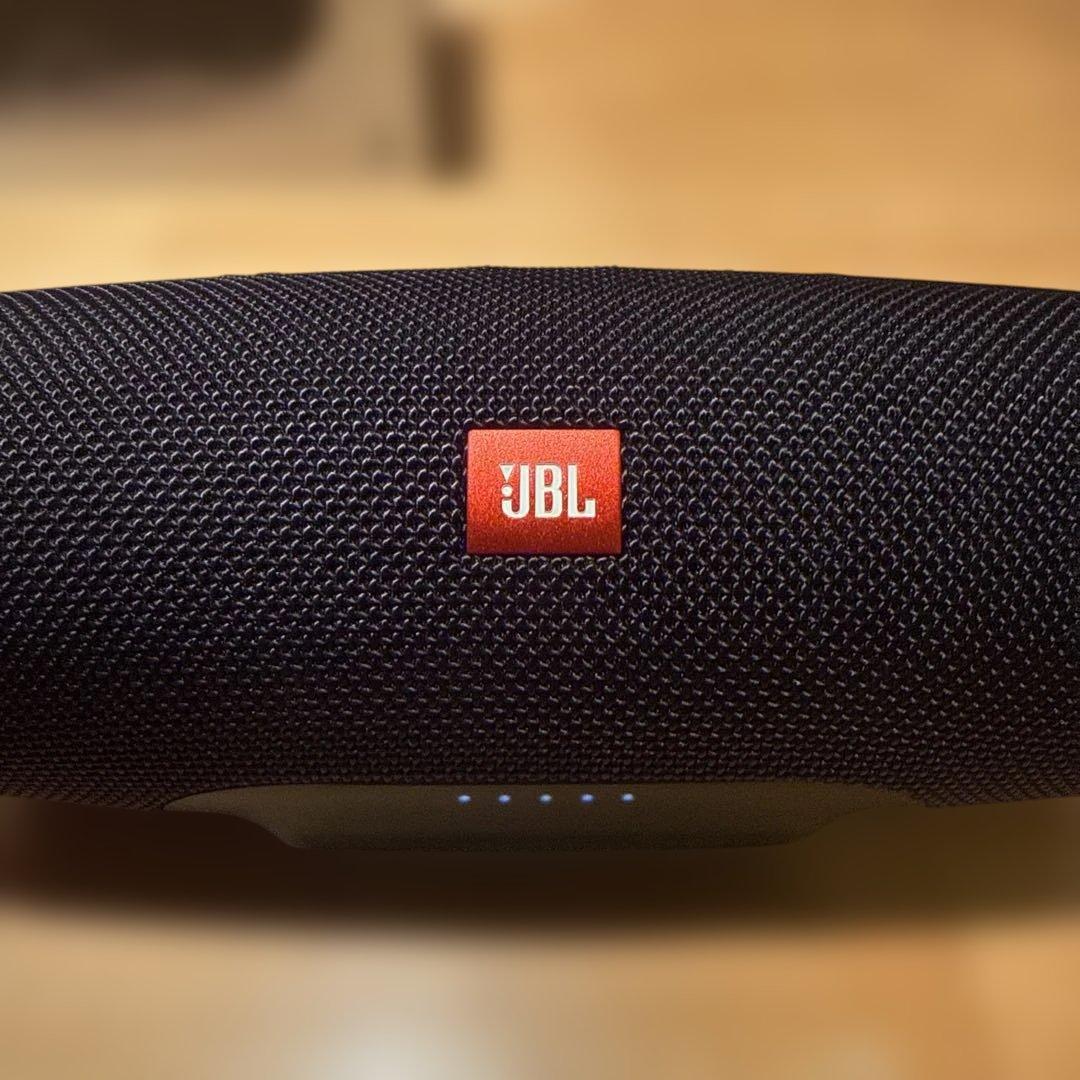 JBL Charge 4 ワイヤレススピーカー