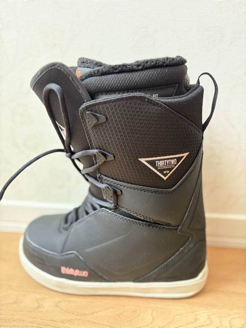 thirtytwo lashed スノーボードブーツ ブラック