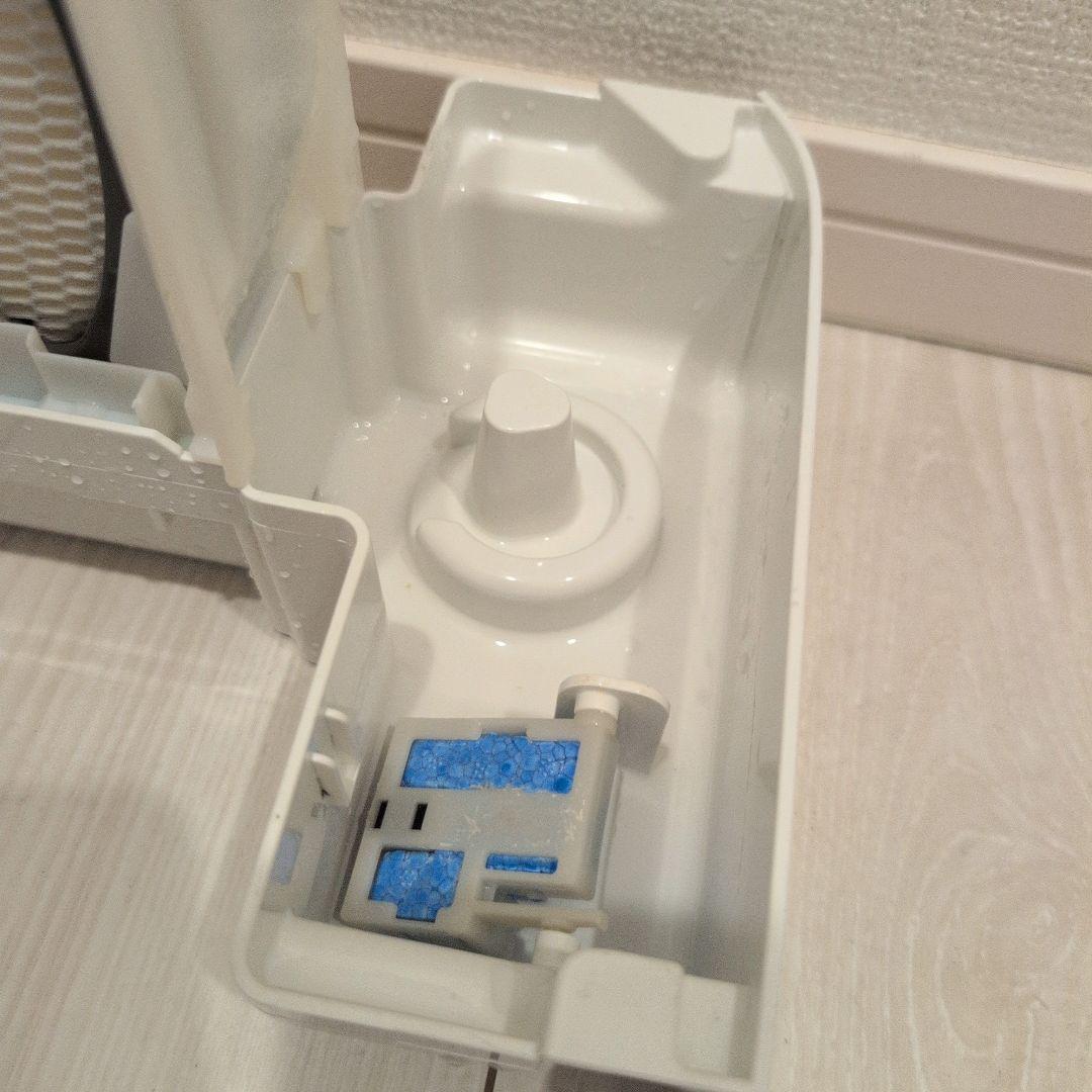 集塵フィルタ交換済　シャープ加湿空気清浄機 KI-HS70-W