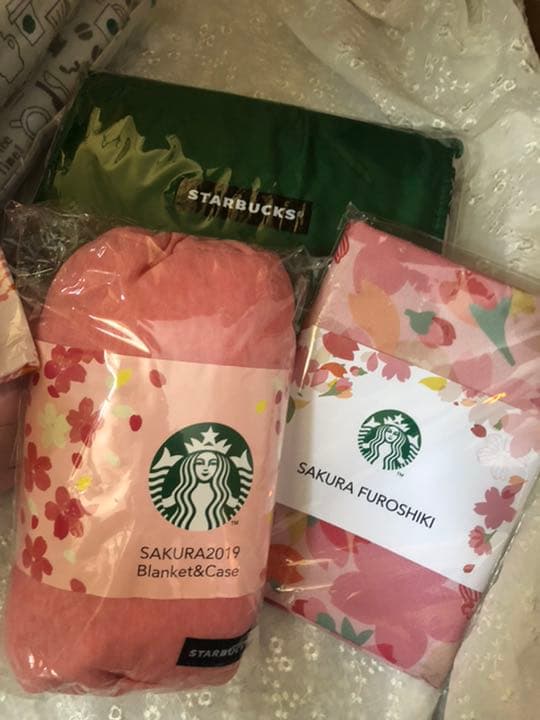 Starbucks スターバックス　さくらピクニックセット